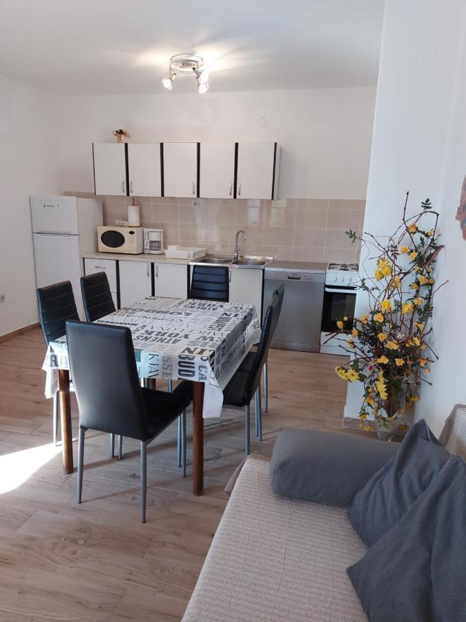 Apartment Valeria Lopar Buitenkant foto