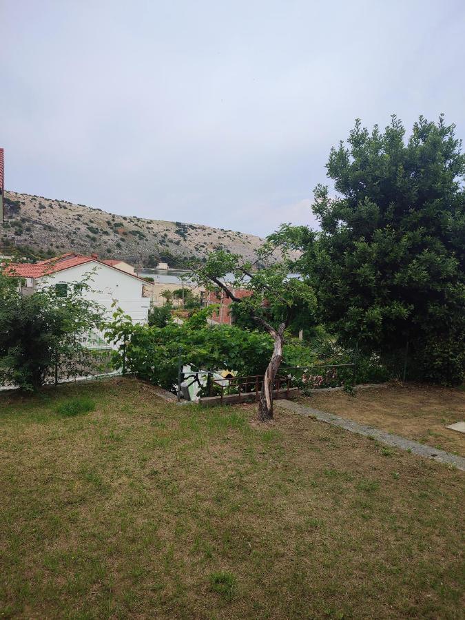 Apartment Valeria Lopar Buitenkant foto