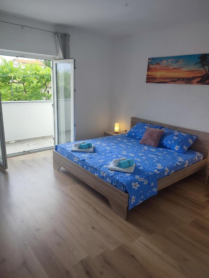 Apartment Valeria Lopar Buitenkant foto