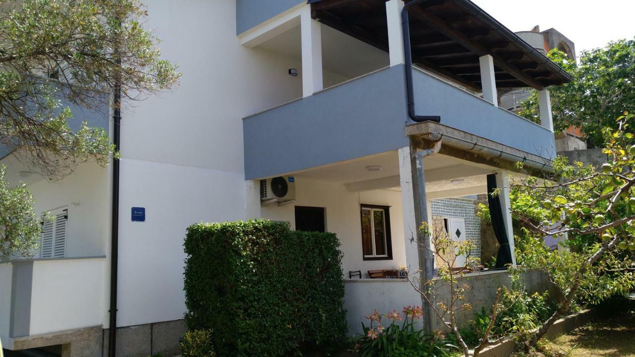 Apartment Valeria Lopar Buitenkant foto